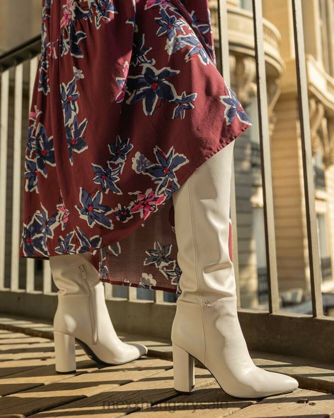 XV8H6343 nők Mexx boot krystal le fehér