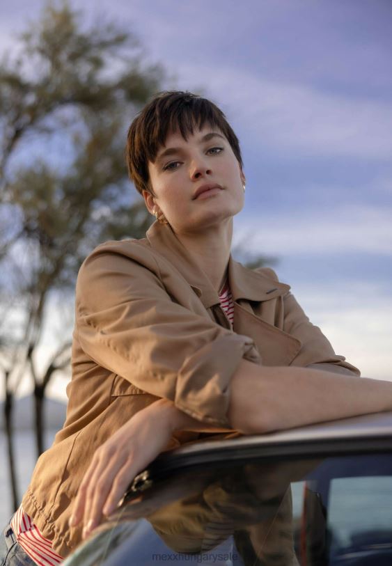 XV8H640 nők Mexx rövid trenccoat túlméretezett sötét homok barna