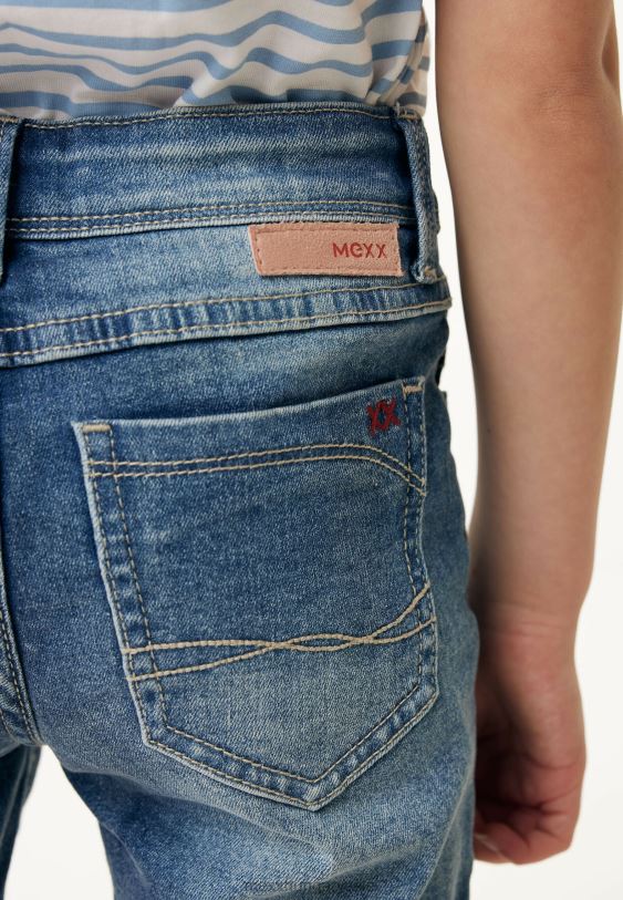 XV8H6758 lányok Mexx rövid derékközép karcsú láb rövid farmer világos vintage kék